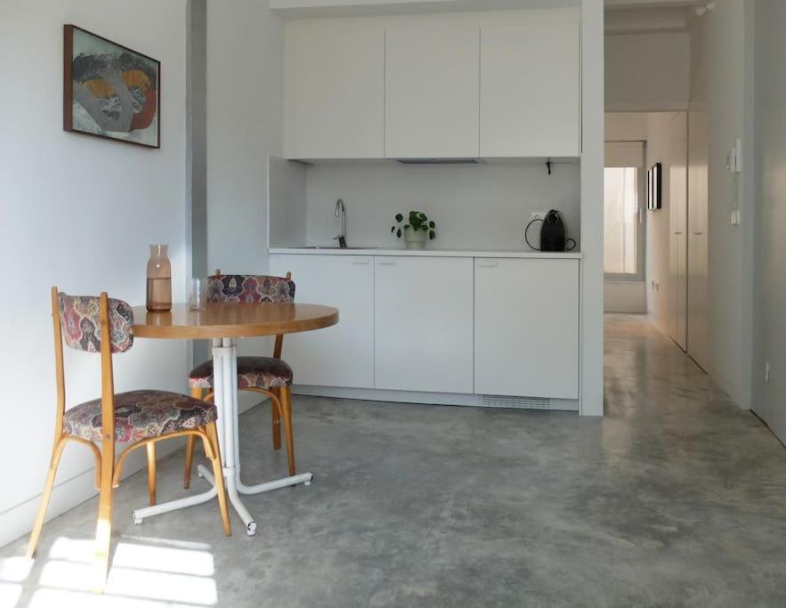 Design Apartment Near City Center, Cool Popular Neighborhood Seville Exterior photo